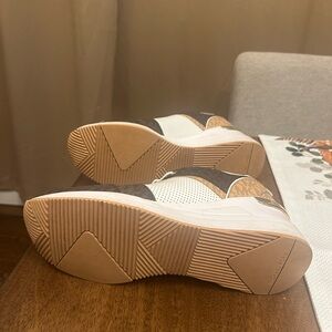 Michael Kors sneaker size 9